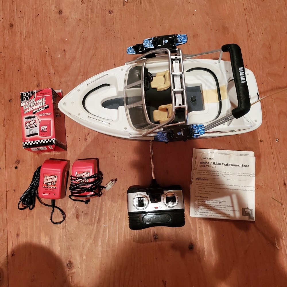 Yamaha Radio Shack AR230 RC Wakeboard Boat Remote Control